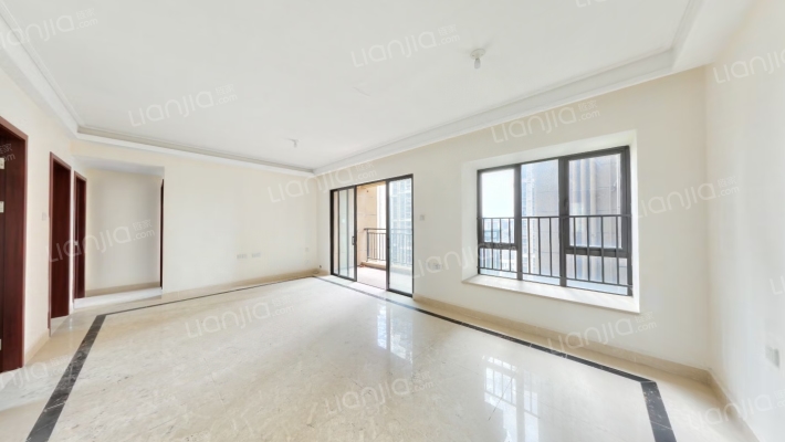 南沙保利南怡湾二手房实景图