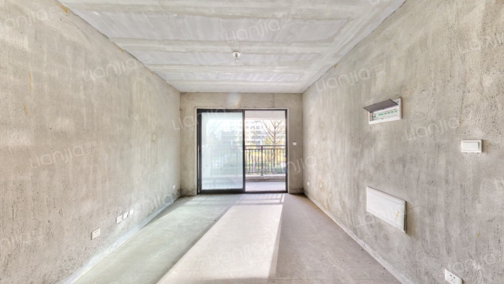 铂悦世家二手房实景图