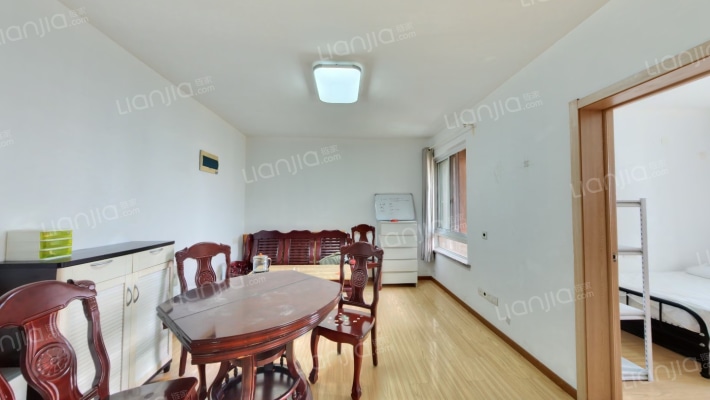 大明宏苑二手房实景图