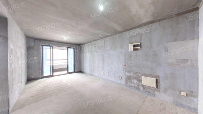 万达临湖苑C区二手房实景图