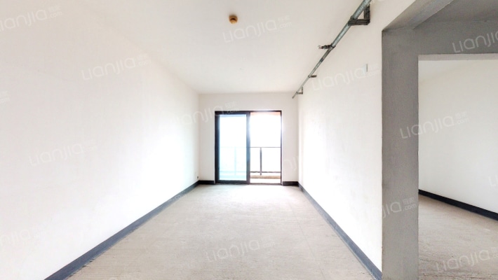 龙湖春森彼岸五期二手房实景图