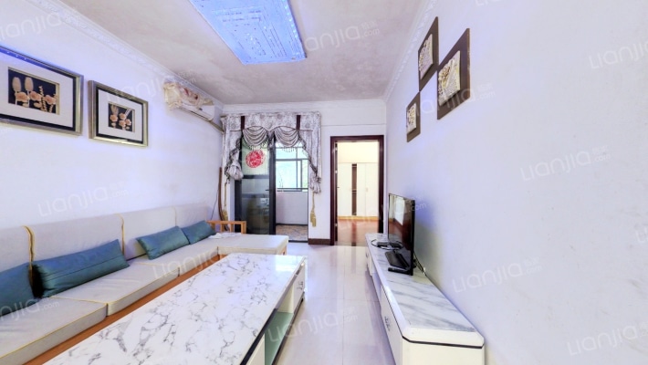 鸿威金都雅苑二手房实景图