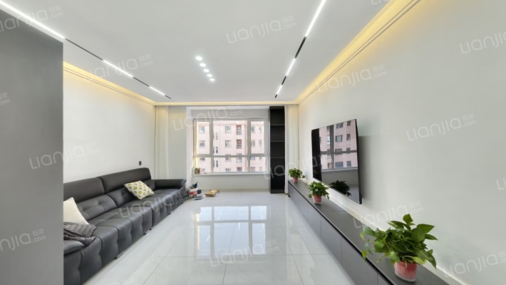 东方银座莱茵城二手房实景图