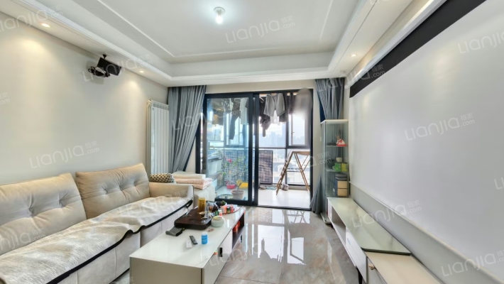 保利香颂五期二手房实景图