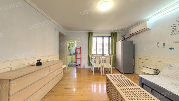 园丁楼二手房实景图