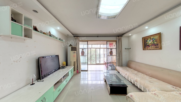 雄海花园二手房实景图