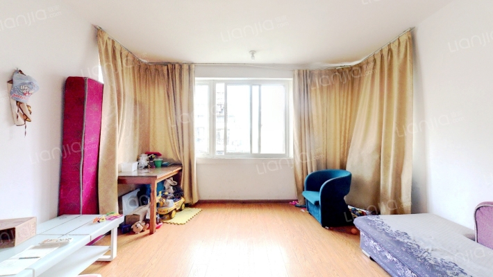 瑞麒佳苑二手房实景图