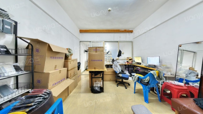 赛格公寓二手房实景图