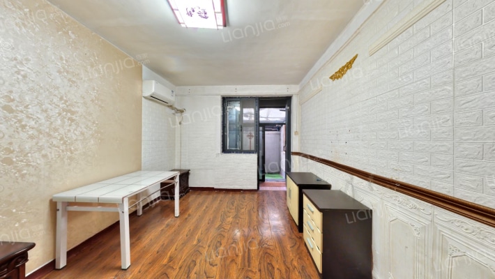 四卫头小区二手房实景图