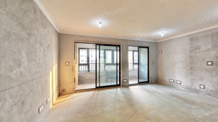 万瑞林语光年二手房实景图