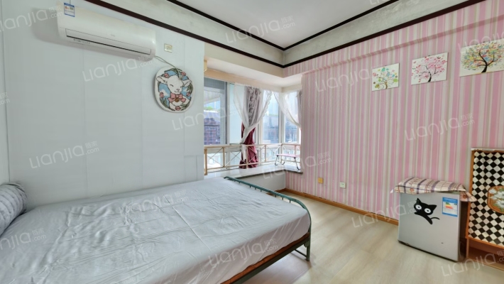 樱花假日二手房实景图