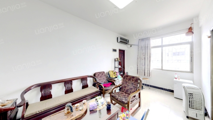 船舶厂宿舍二手房实景图