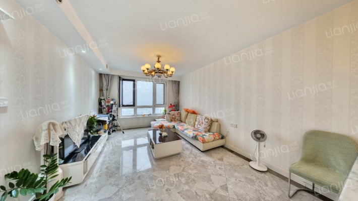 中国铁建国际城香湾凤苑二手房实景图