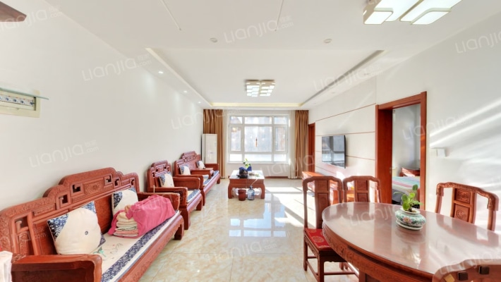 盛世园田居E2区二手房实景图