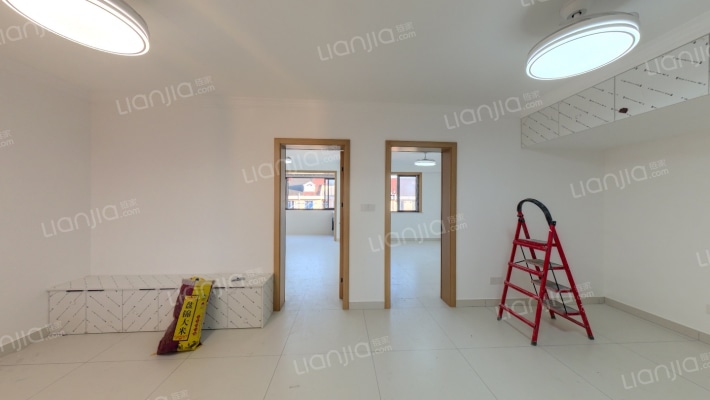 育秀九区二手房实景图