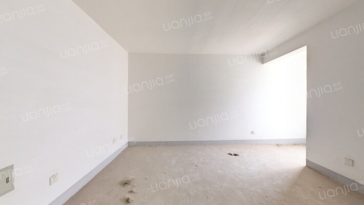 新泉佳苑二手房实景图