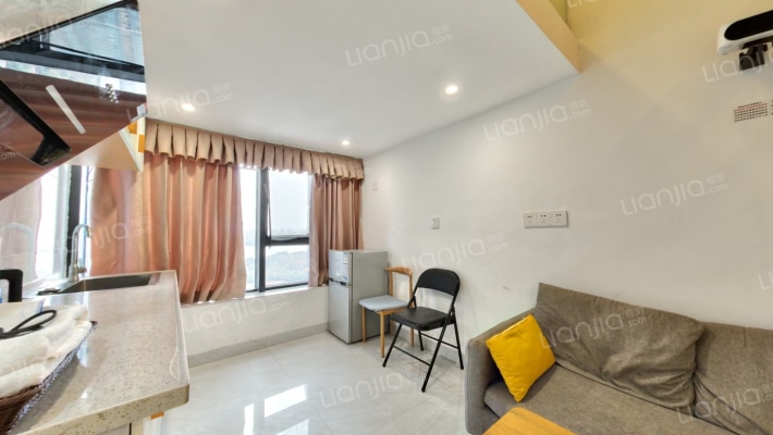 青花东岸二手房实景图