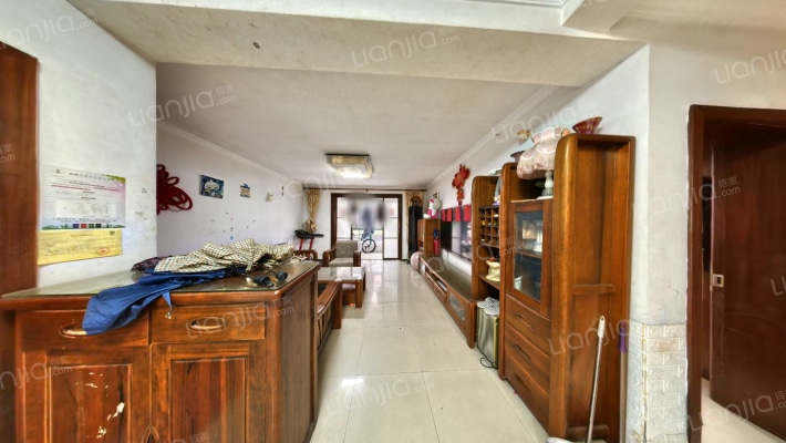 东方假日城二手房实景图