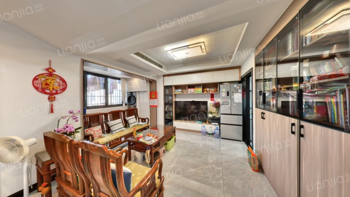 润华大厦二手房实景图