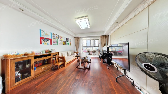 澜调国际二手房实景图