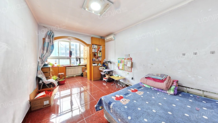 承装宿舍二手房实景图