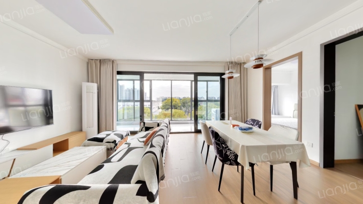 新天地 熙照华庭二手房实景图