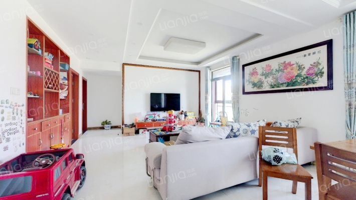 塞纳河畔二手房实景图