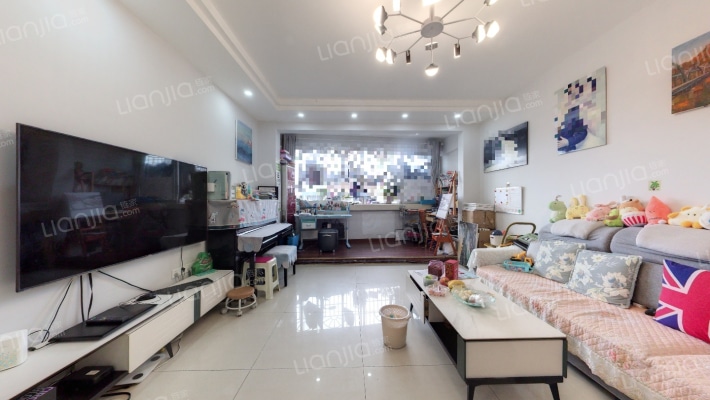 金山路158号二手房实景图