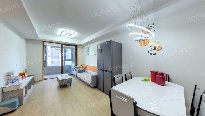 莱蒙湖畔二手房实景图