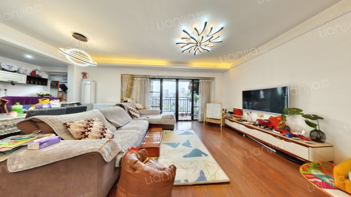 万科魅力之城二手房实景图