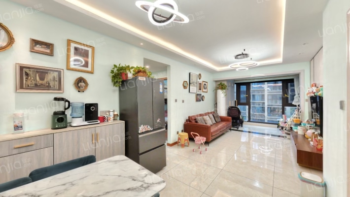 悦未来二手房实景图