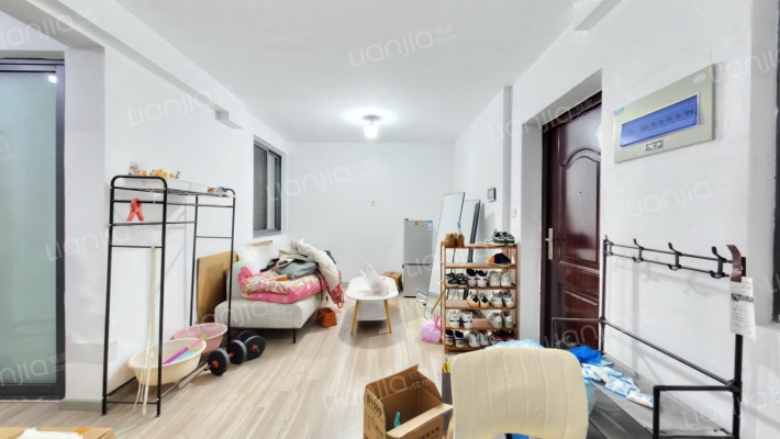 胜利家园二手房实景图