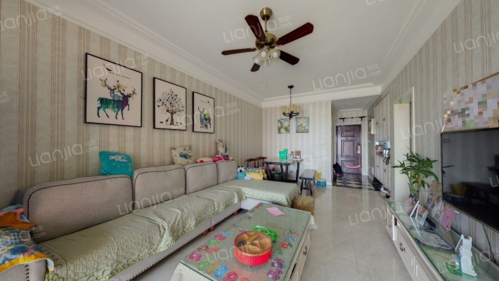 紫郡华宸二手房实景图