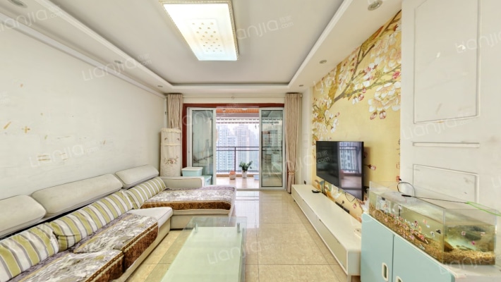 朵力品道二手房实景图