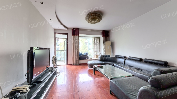 翡翠城一期二手房实景图