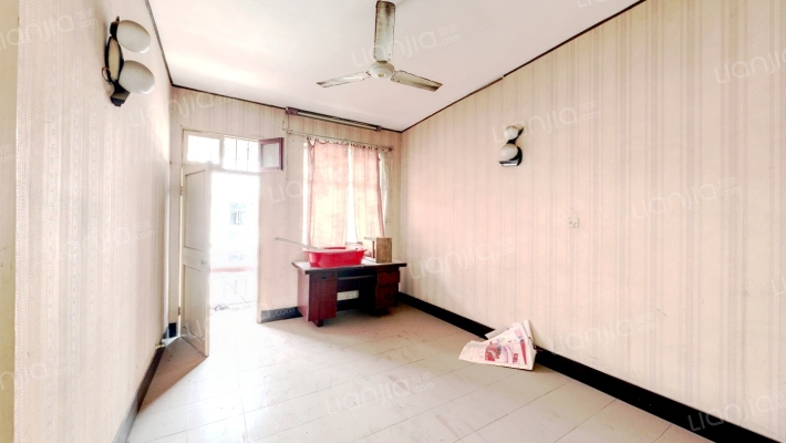 钟楼南村二手房实景图