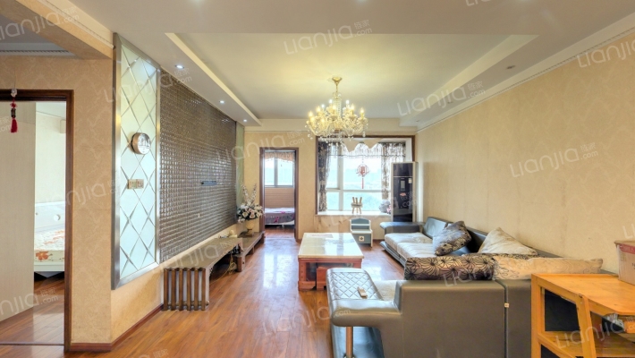 恩威玲珑南域二手房实景图