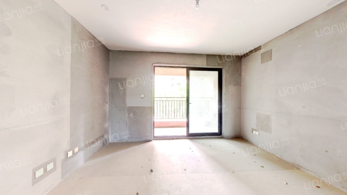 鲁能公馆2号院二手房实景图