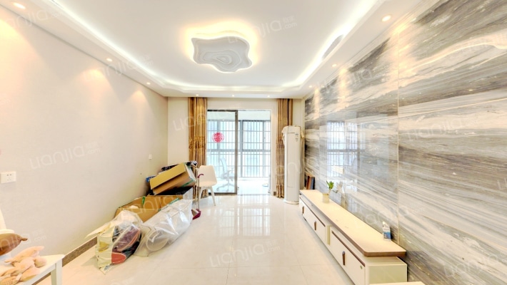 翡翠华庭小区二手房实景图