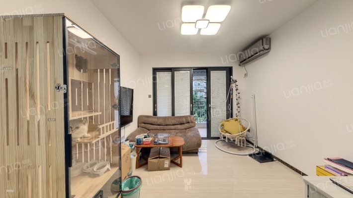 山场二手房实景图