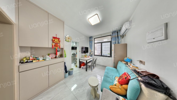 日东新村二手房实景图