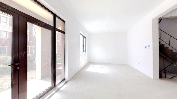 天泰蓝郡二手房实景图