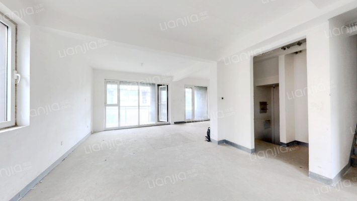 华地仟佰墅二手房实景图