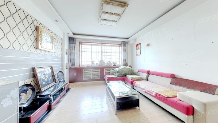 明珠东区二区二手房实景图