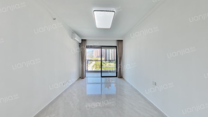 臻湾云庭二手房实景图