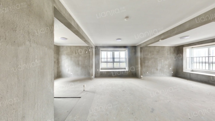 新兴岚湾三期西区二手房实景图