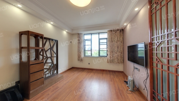 一纬路二手房实景图