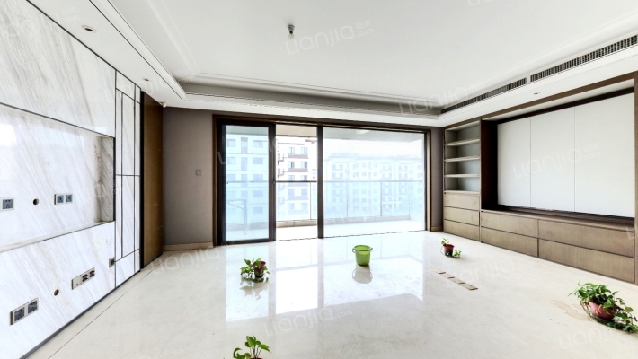 绿地城长安宫二手房实景图