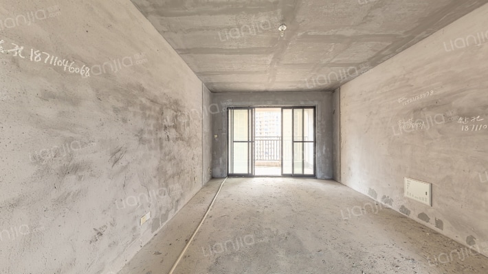 湘诚德峰小区B区二手房实景图