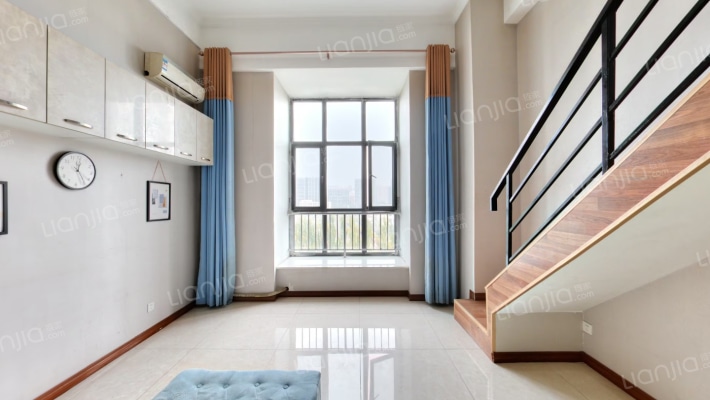 君泰中央公园C区二手房实景图